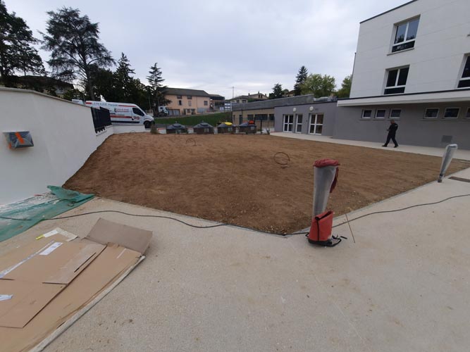 Taille de haies, Montech